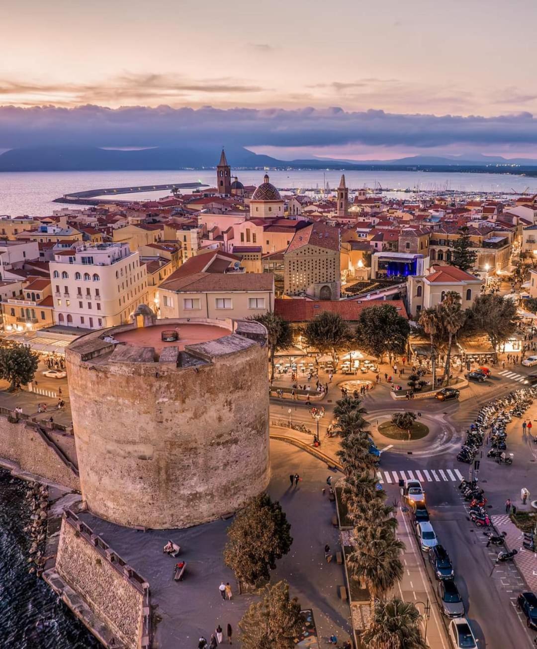 Casa Di Molly Al Centro Di Альгеро Экстерьер фото